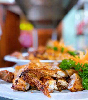 Gà Ta Đốt + Gỏi (Con)