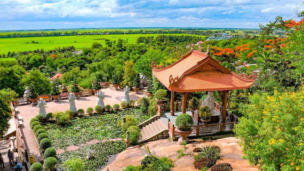 Hang Pagoda – Sacred beauty