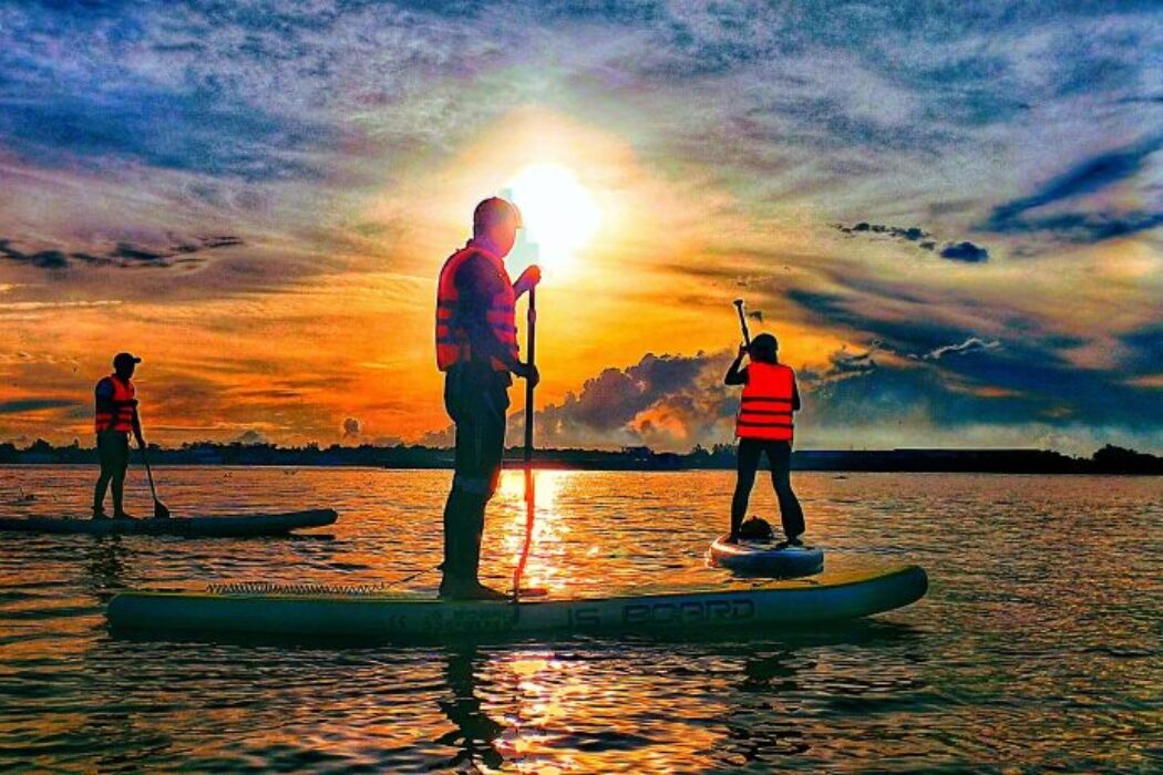 Experience rowing Stand Up Paddle on Hau River, Long Xuyen